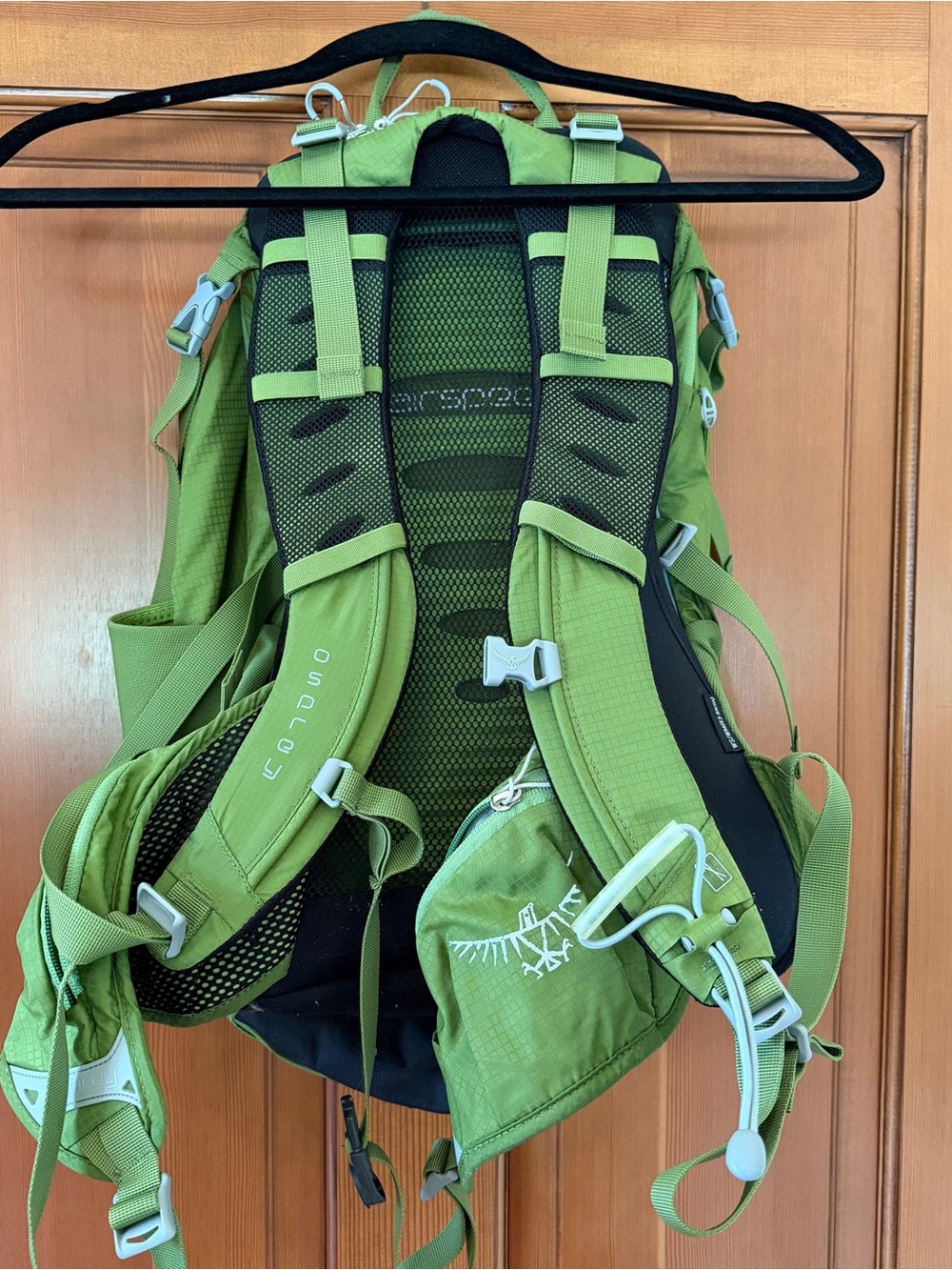 Osprey Mira 34 Green Women's Hydration Hiking Backpack - Picture 2 of 2